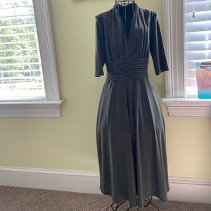 Jones Wear Dresses - Green dress Jones Wear Dresses - Green dress